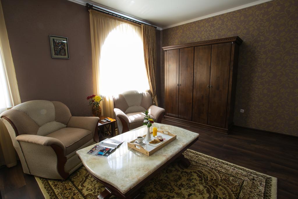 Отель Shah Palace Бишкек Номер фото